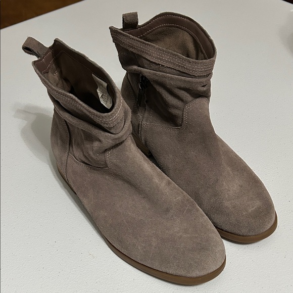 Koolaburra Shoes - Koolaburra Taupe Ankle Boots